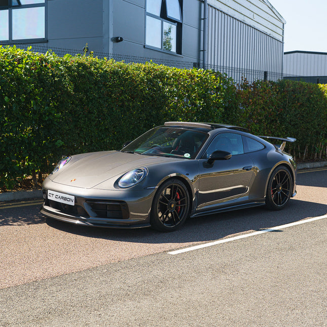 Porsche 992 Carrera side skirt profile