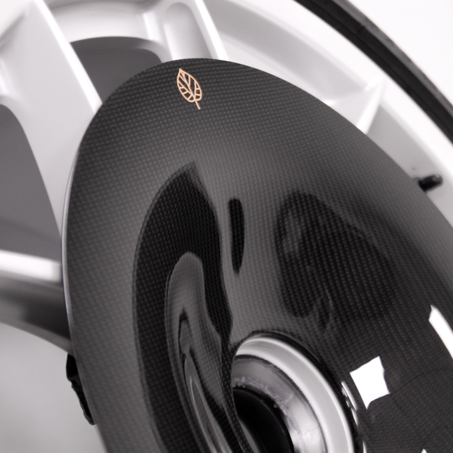 Gold Leaf aero discs 911 GT3 992.2 angle