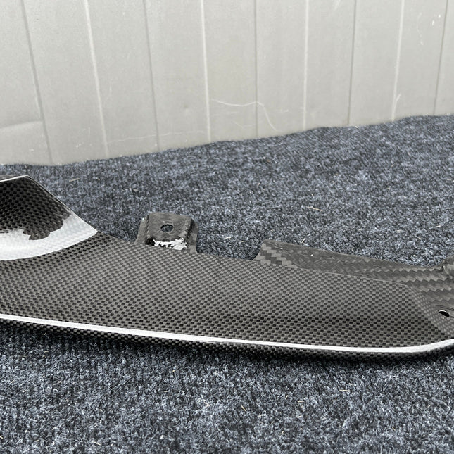 Ferrari 488 Pista Right Lateral Spoiler, Carbon Fiber, Glossy, OEM, Part Number: 824298, view 2