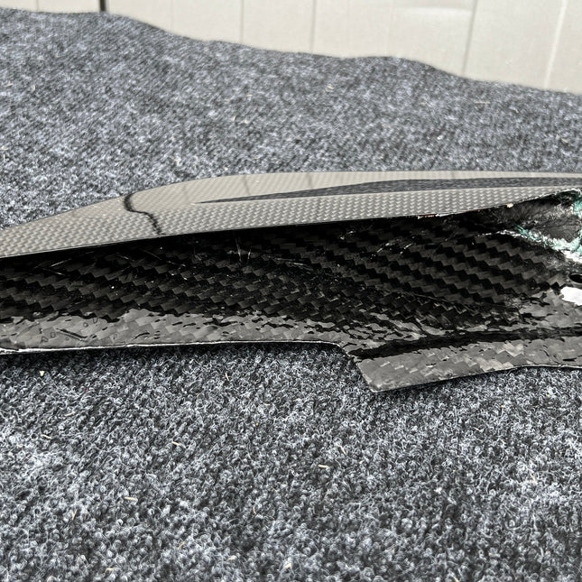Ferrari 488 Pista Right Lateral Spoiler, Carbon Fiber, Glossy, OEM, Part Number: 824298, view 8