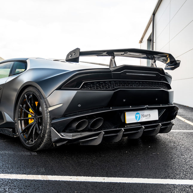 Lamborghini Huracan carbon rear wing