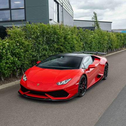 Lamborghini Huracan LP610 carbon fibre full body kit by CT Carbon