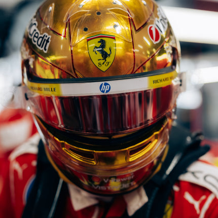 Ferrari Lewis Hamilton Singapore 2026 Special Edition Helmet, 1:1 Scale (LS0OT3065EXT0001f170), image 1