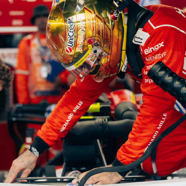 Ferrari Lewis Hamilton Singapore 2026 Special Edition Helmet, 1:1 Scale (LS0OT3065EXT0001f170), image 3