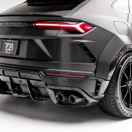 Lamborghini Urus Quicksilver exhaust rear diffuser detail