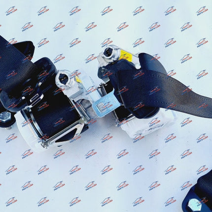 Ferrari 458 & 488 Front Seatbelt, Left + Right, OEM, Part Number: 84466400