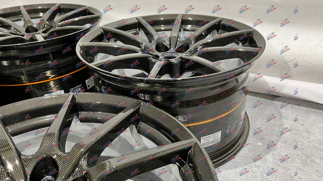 Ferrari 488 Pista Carbon Fiber Wheels Set, OEM, Part Number: 866267, view 9