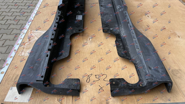 Ferrari 812 Competizione Side Skirt, Left + Right, Carbon Fiber, Glossy, OEM, Part Number: 985798405, view 8