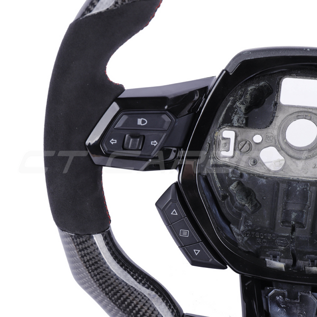Lamborghini Huracan steering wheel flat top design